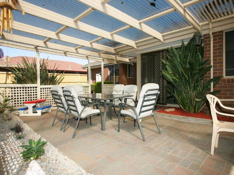 4 Plymouth Court, Craigieburn VIC 3064