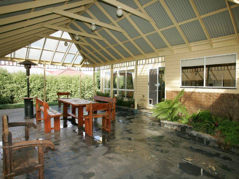 6 Sunset Court, Craigieburn VIC 3064