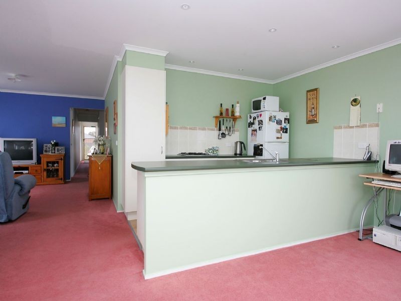 42 Emerald Circuit, Craigieburn VIC 3064