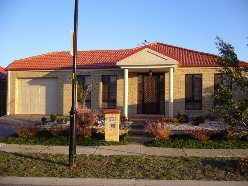 5 Swinburne Close, Craigieburn VIC 3064