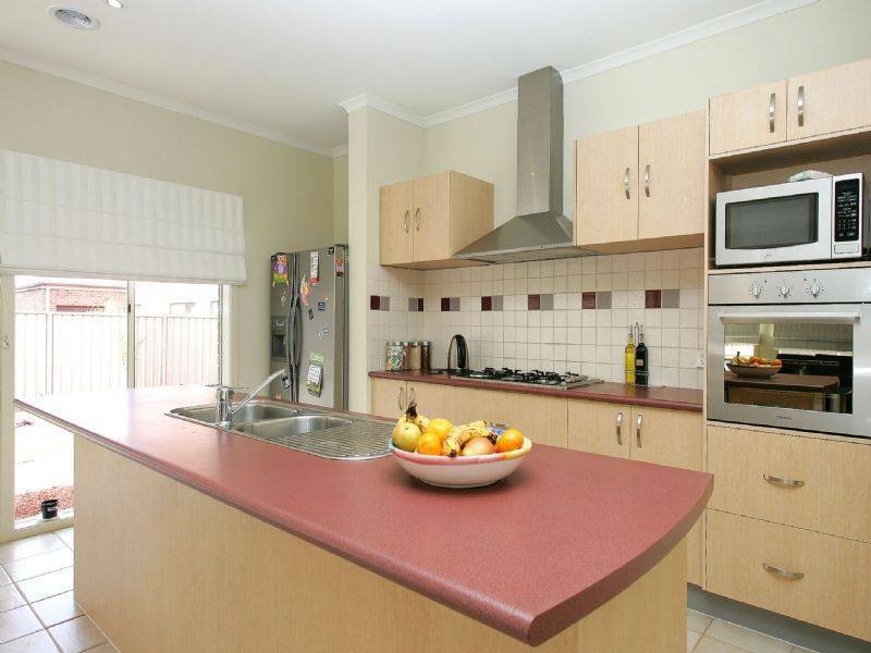 12 Explorers Place , Craigieburn VIC 3064