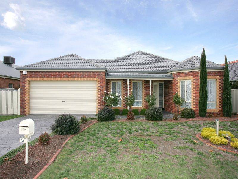 72 Lakes Drive, Craigieburn VIC 3064
