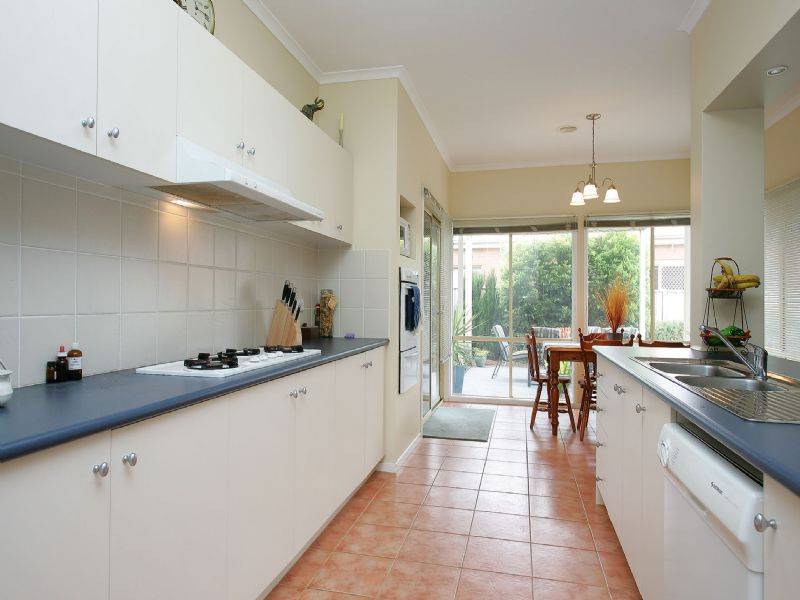 72 Lakes Drive, Craigieburn VIC 3064