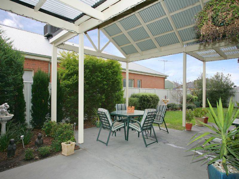 72 Lakes Drive, Craigieburn VIC 3064