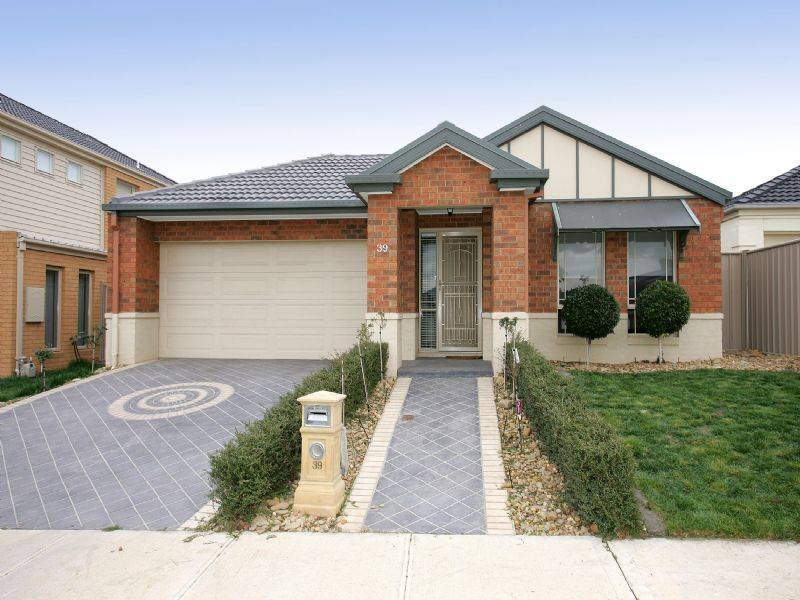 39 Bowral Loop, Craigieburn VIC 3064