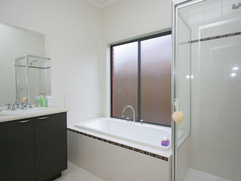 120 Royal Terrace , Craigieburn VIC 3064