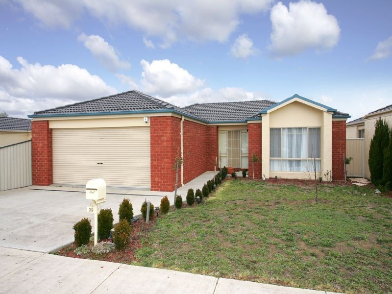 39 Emerald Circuit, Craigieburn VIC 3064