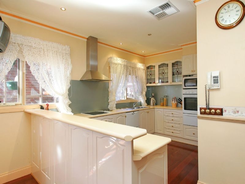 5 Osbourne Terrace , Roxburgh Park VIC 3064