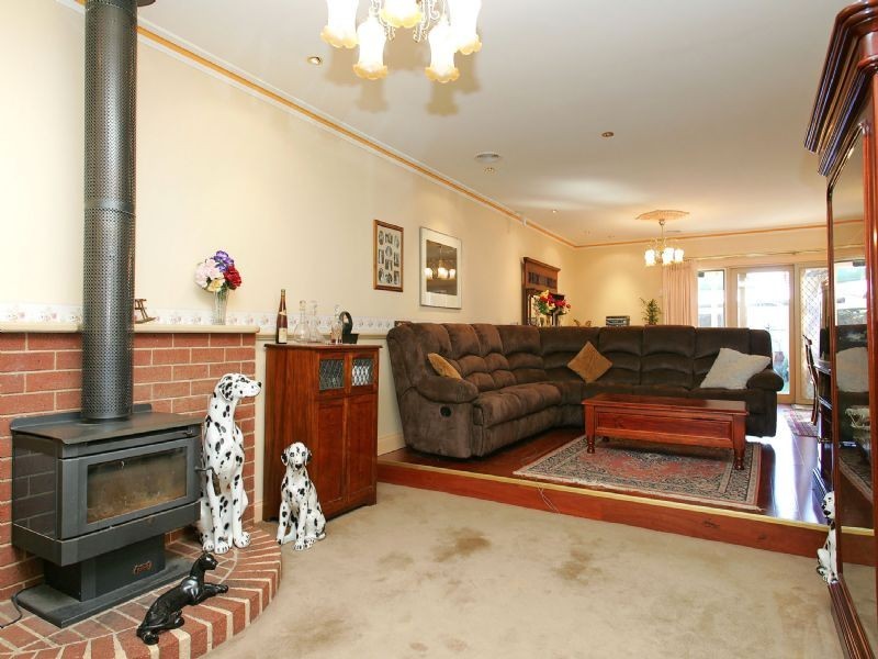 5 Osbourne Terrace , Roxburgh Park VIC 3064