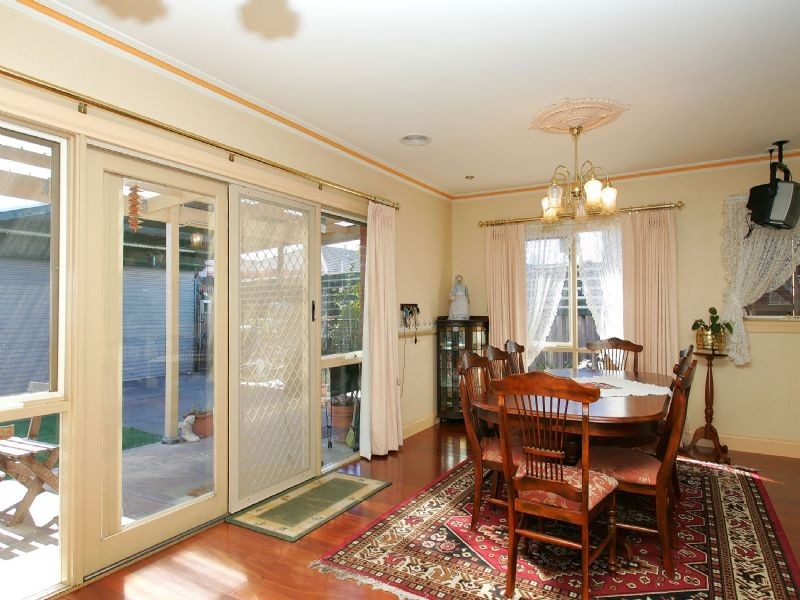 5 Osbourne Terrace , Roxburgh Park VIC 3064