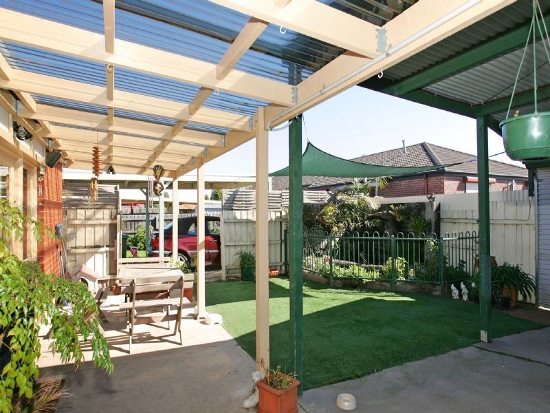 5 Osbourne Terrace , Roxburgh Park VIC 3064