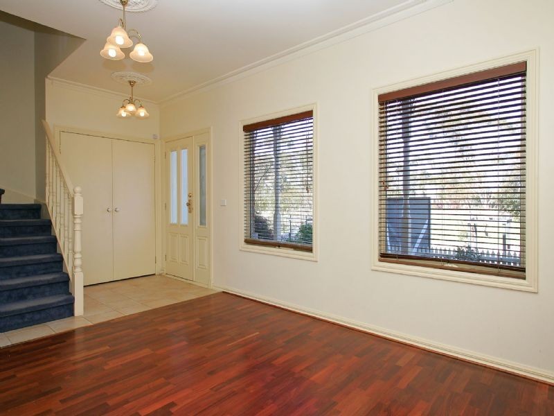 5 Klein Crescent , Roxburgh Park VIC 3064