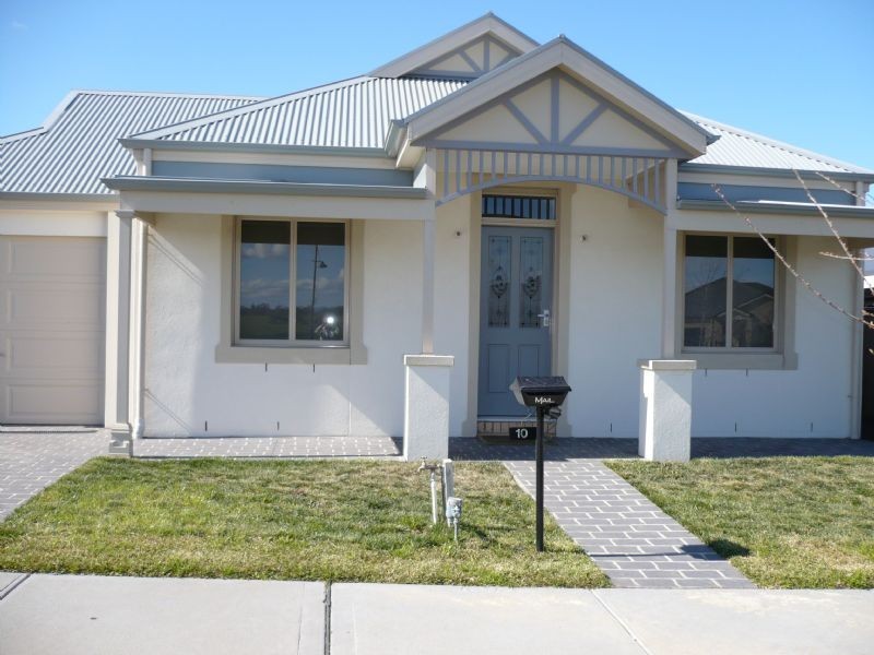10 Ashville Place, Craigieburn VIC 3064