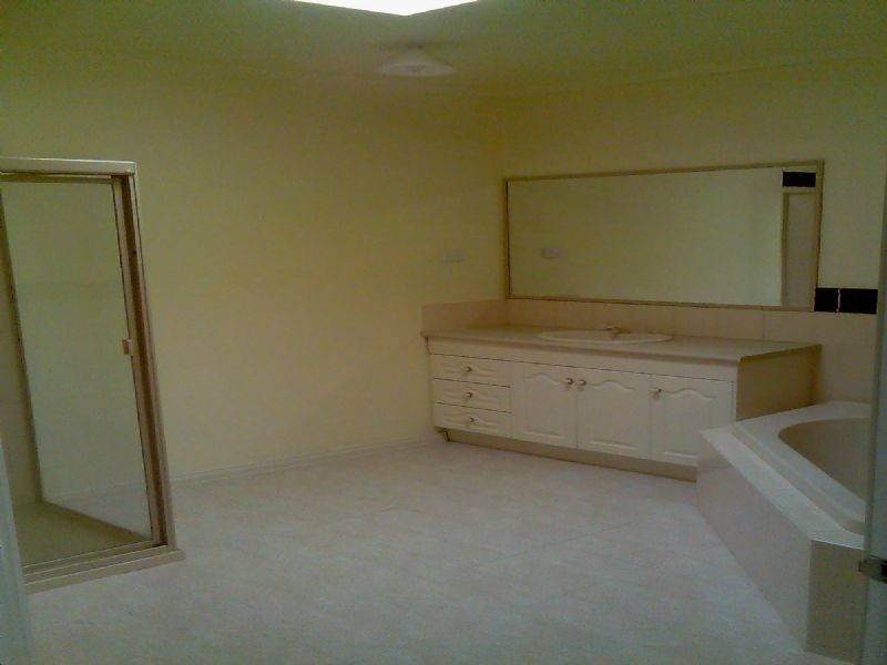 2 Richmond Terrace, Roxburgh Park VIC 3064