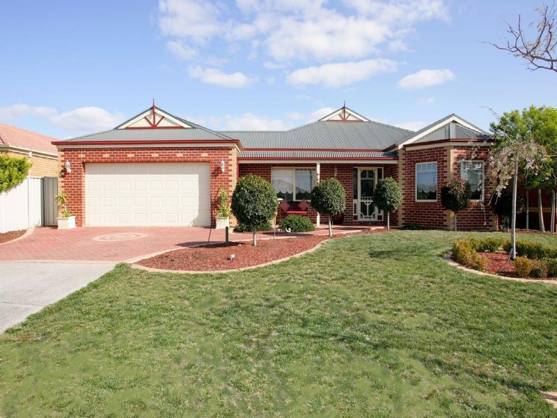 33 Jacaranda Place , Craigieburn VIC 3064
