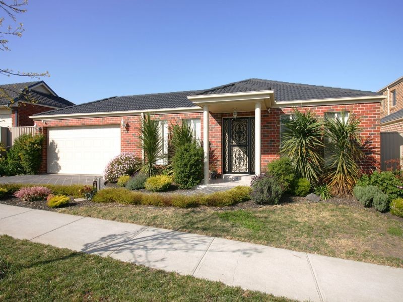 10 Creighton Way, Craigieburn VIC 3064