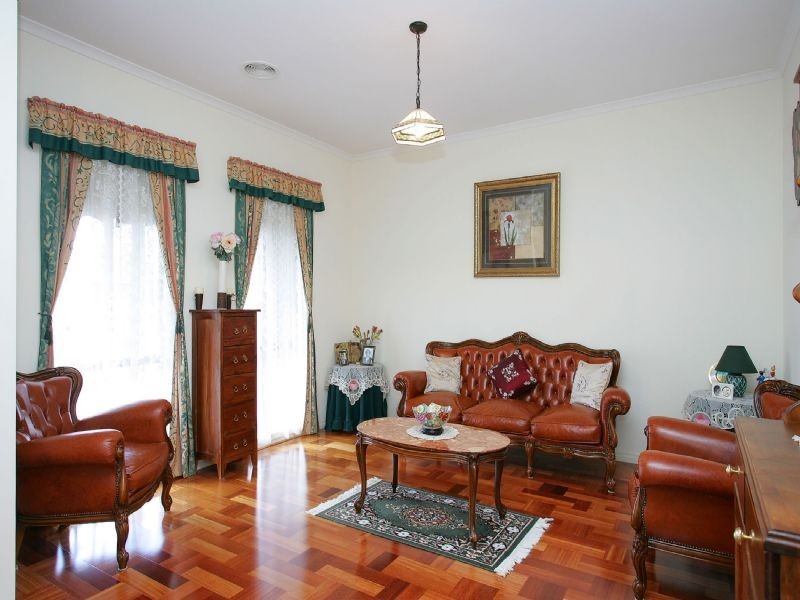 10 Congo Court , Roxburgh Park VIC 3064