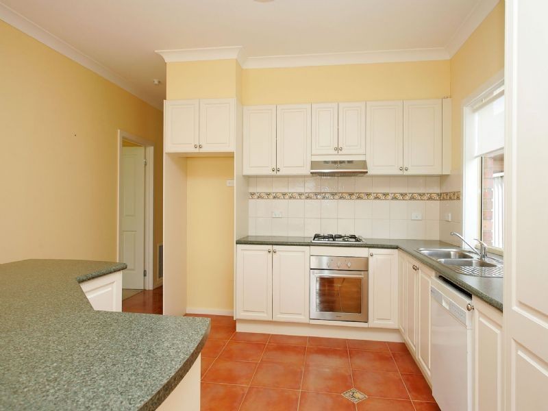 6 Roanoke Green , Craigieburn VIC 3064