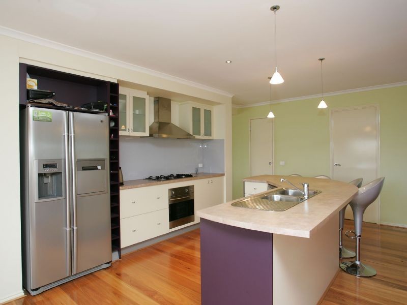 2 Parramatta Walk, Craigieburn VIC 3064