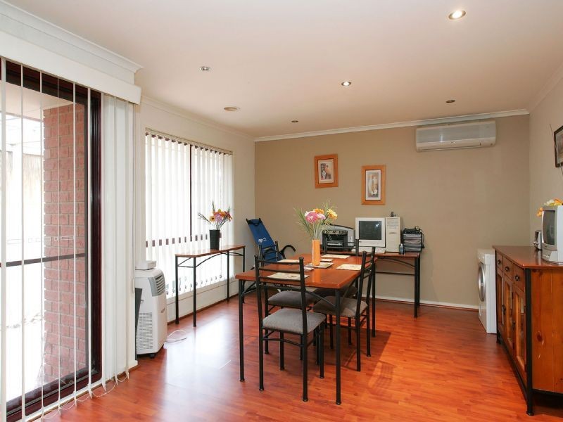 1  Shearwater Place, Craigieburn VIC 3064