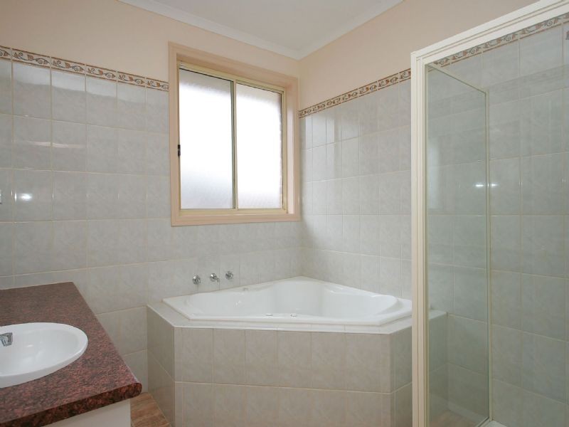 116 Hayfield Road , Roxburgh Park VIC 3064