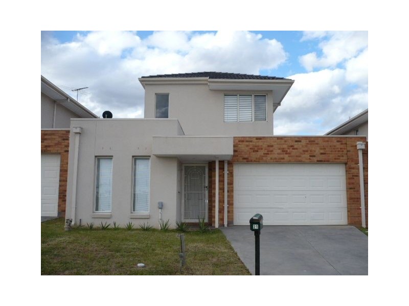 21  Donvale Avenue, Roxburgh Park VIC 3064