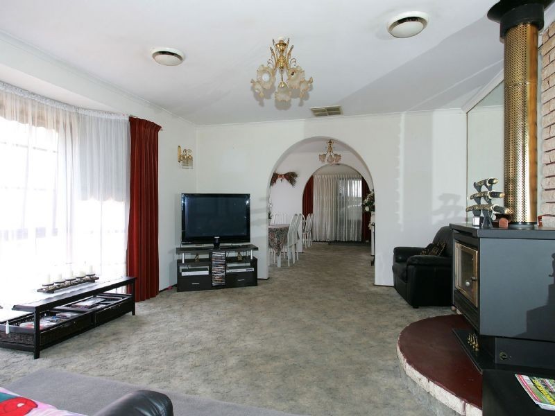 11 Latrobe Court , Craigieburn VIC 3064