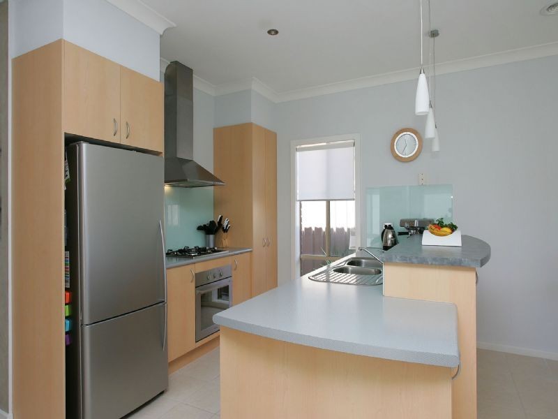 5 Berrima Close, Craigieburn VIC 3064