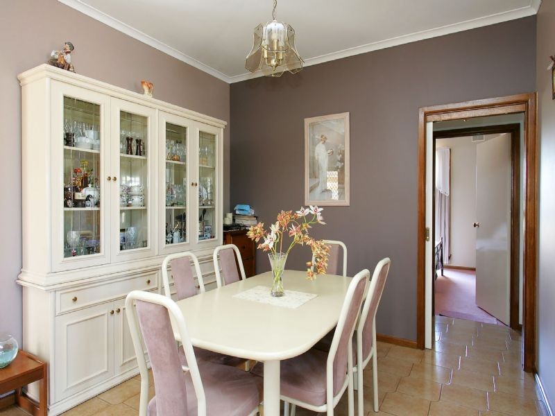 4 Enfield Place, Craigieburn VIC 3064