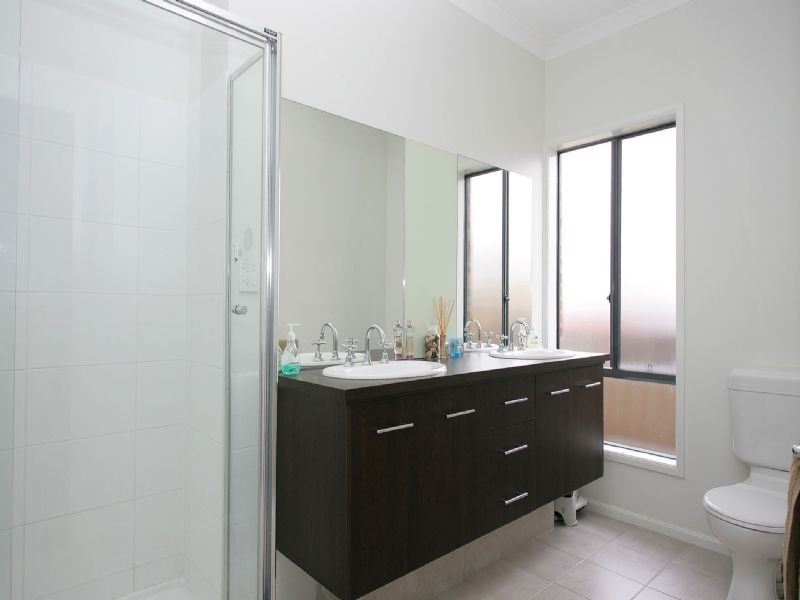 11 Eagleview way, Craigieburn VIC 3064