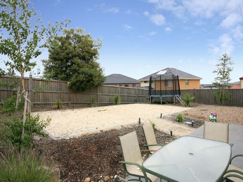 11 Eagleview way, Craigieburn VIC 3064