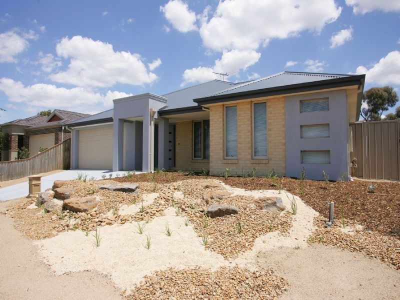 70 Axminster Drive, Craigieburn VIC 3064