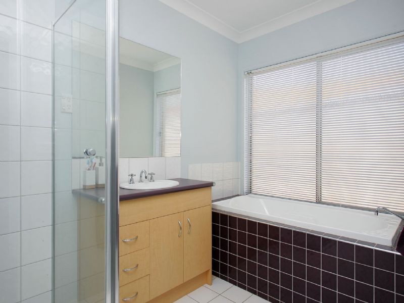 70 Axminster Drive, Craigieburn VIC 3064