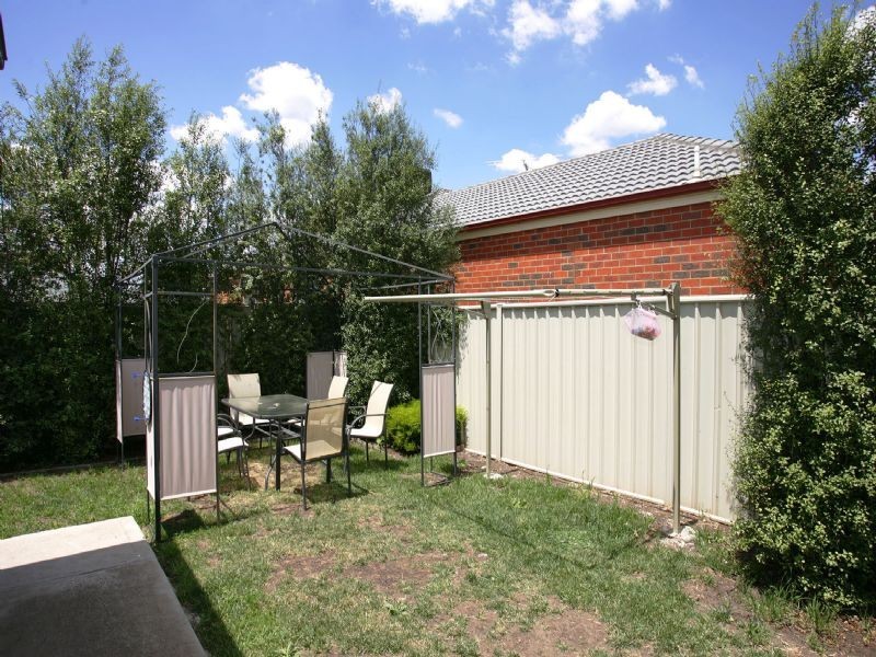 3 Woodlea Crescent, Craigieburn VIC 3064