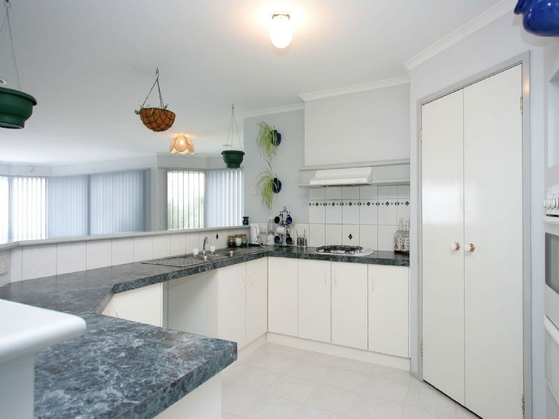 19 Orion Way , Roxburgh Park VIC 3064