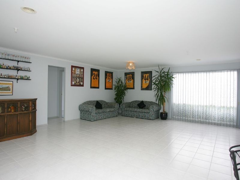 19 Orion Way , Roxburgh Park VIC 3064