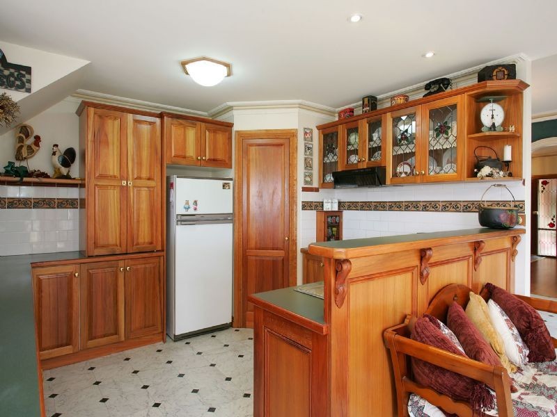 52 Ravenhill Boulevard, Roxburgh Park VIC 3064