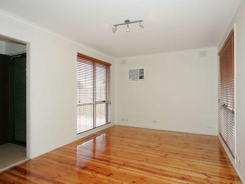 11 Bowes Place, Craigieburn VIC 3064