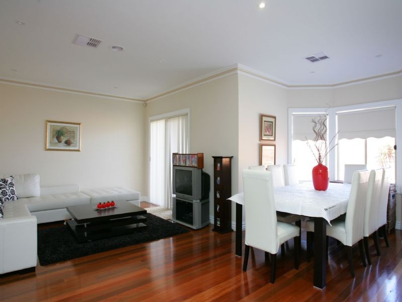12 Beechville Place, Craigieburn VIC 3064
