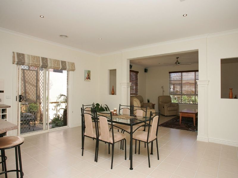 68 Bellfield Drive , Craigieburn VIC 3064