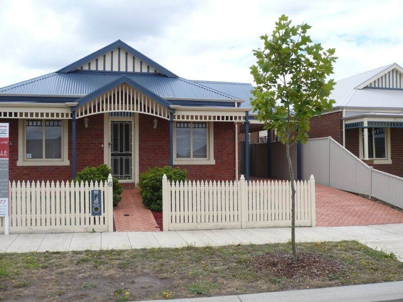 6 Roanoke Green, Craigieburn VIC 3064