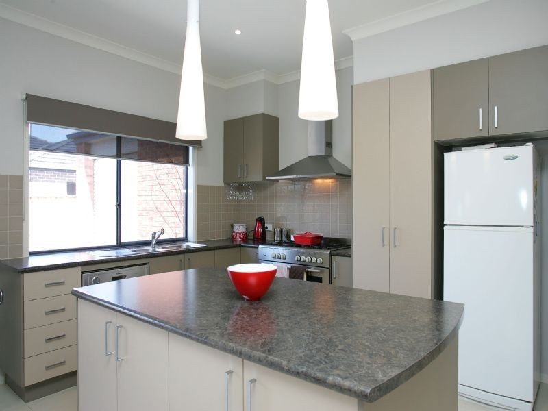 1 Tranquillity Place, Craigieburn VIC 3064