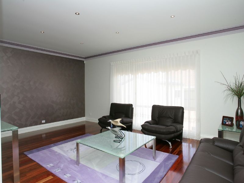 7 Esla Drive , Roxburgh Park VIC 3064