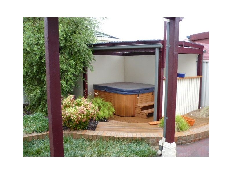 8 Park Lane, Craigieburn VIC 3064