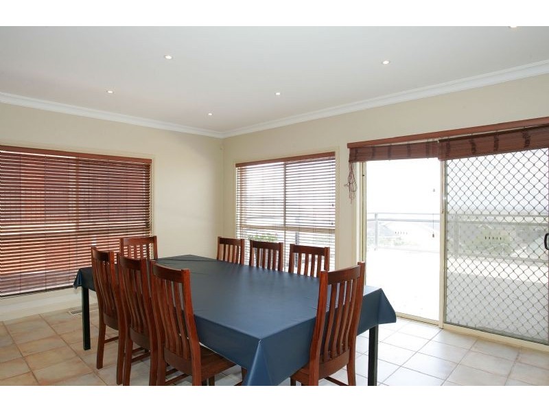 25 Parkside Rise, Craigieburn VIC 3064