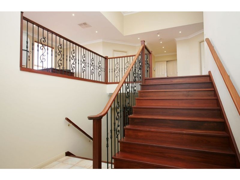 25 Parkside Rise, Craigieburn VIC 3064