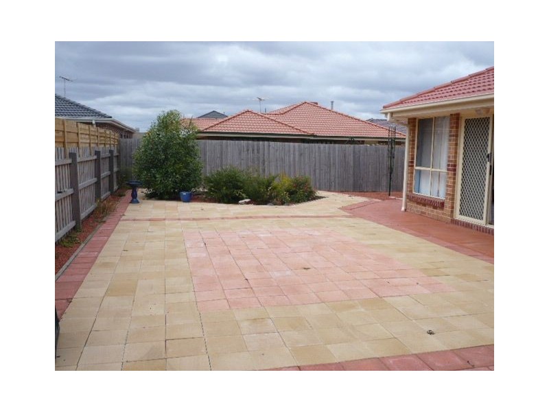 2 Chesterville, Craigieburn VIC 3064