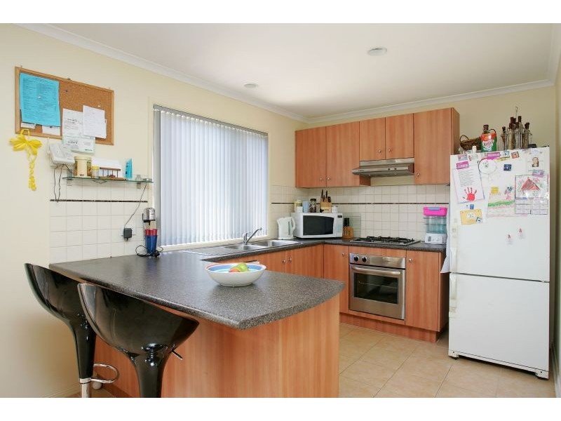 8 Siret Court , Roxburgh Park VIC 3064