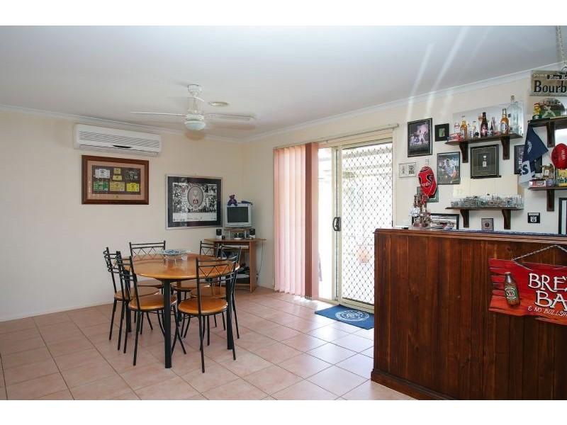 35 Delphinius Crescent, Roxburgh Park VIC 3064