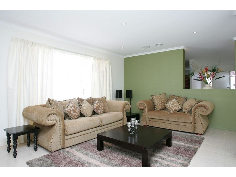 22 Flowerdale Crescent, Roxburgh Park VIC 3064